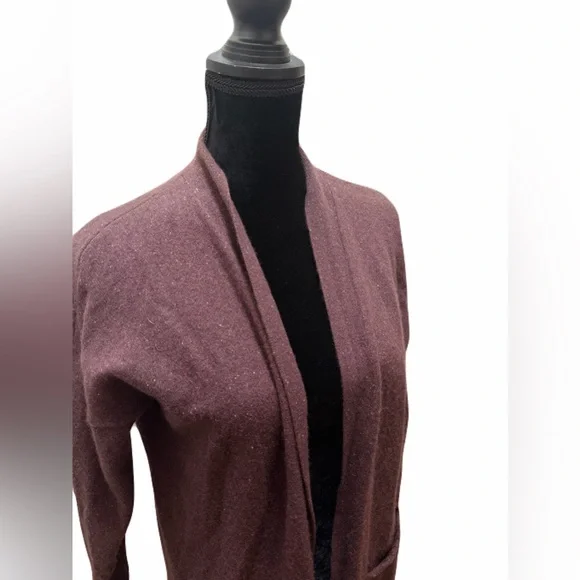 Garnet Hill Enid Patch-Pocket Cardigan 100% cashmere maroon color size M - Picture 4 of 9